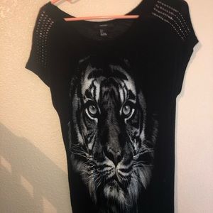 Forever 21 tiger shirt